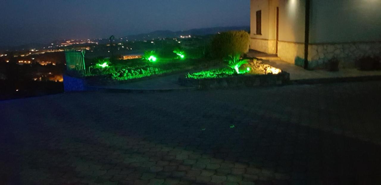 Enna Villa Del Sole E Delle Stelle Bagian luar foto