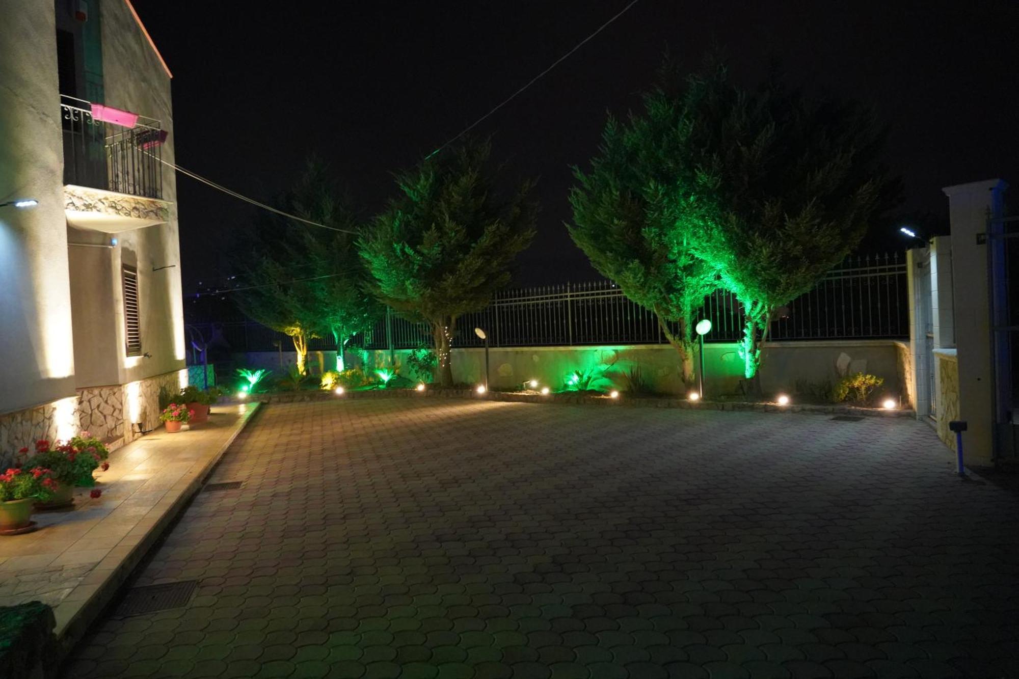 Enna Villa Del Sole E Delle Stelle Bagian luar foto