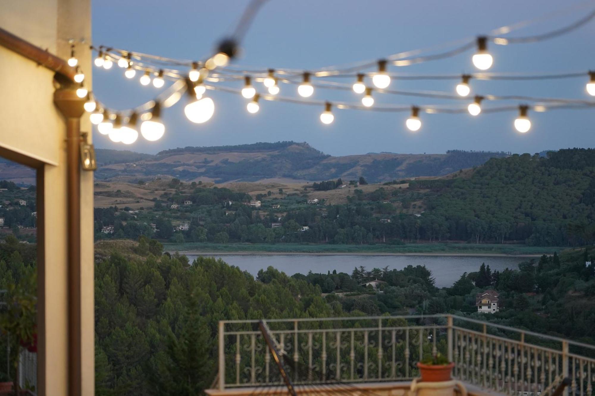 Enna Villa Del Sole E Delle Stelle Bagian luar foto